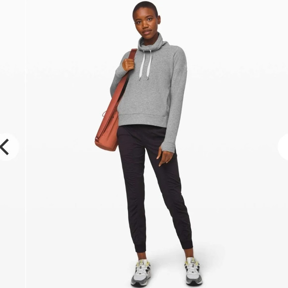 Lululemon Go Forward Fleece Pullover Sweater Light Grey High Cowl Neck Size 4 - Picture 16 of 16